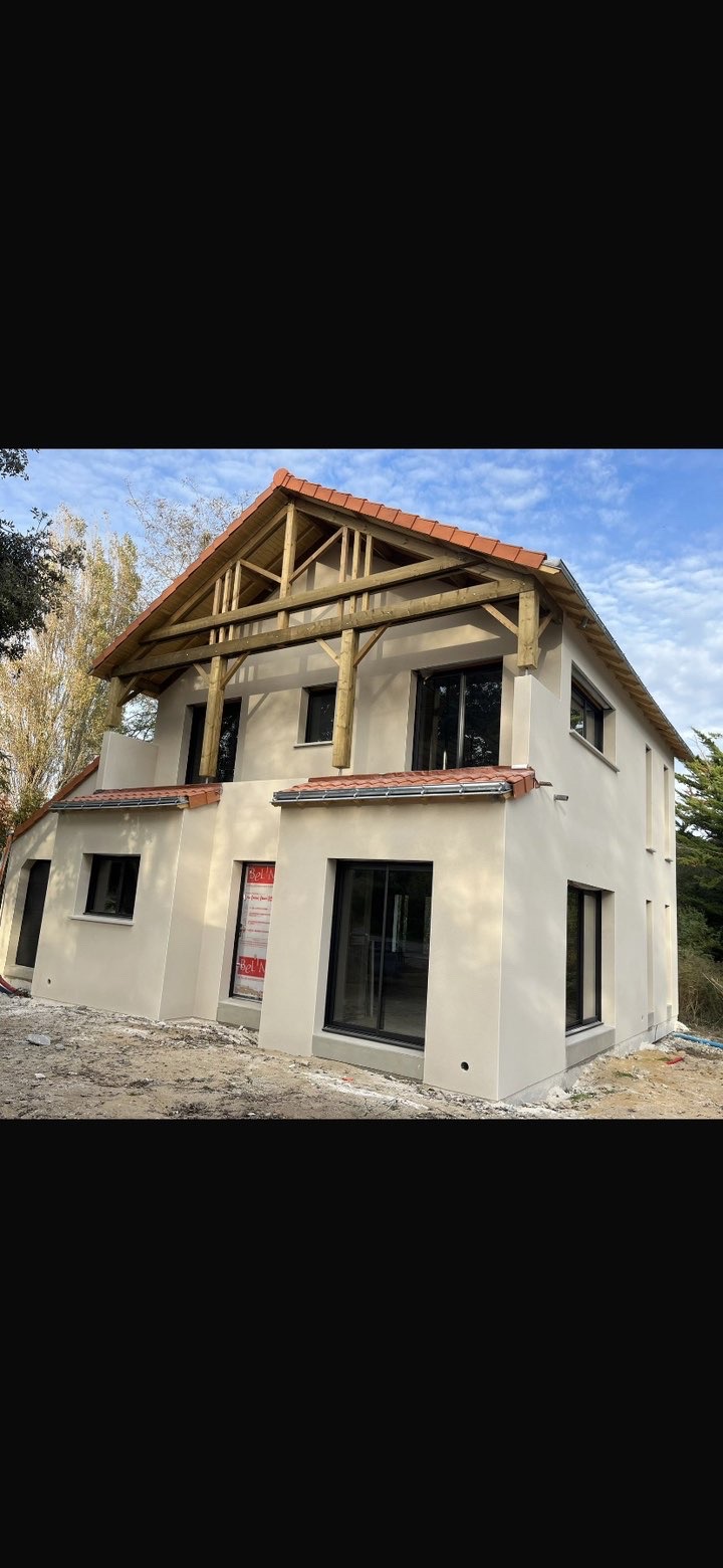Enduit gratté fin sur maison neuve près de Nantes
